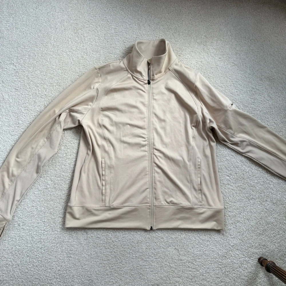 NWT matching athletic set jacket and leggings - Picture 2 of 9